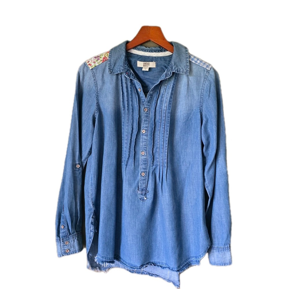 Vintage America Chambray Buttons Embroidered Patchwork Women's Medium